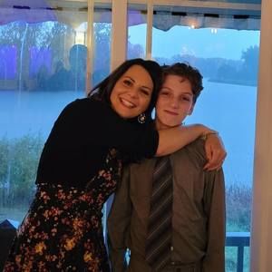 Meet your Posher, Devery